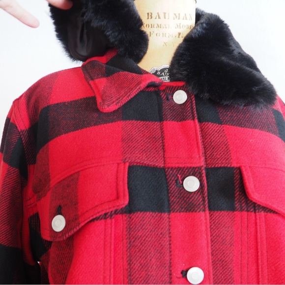 GAP Red and Black Jean Jacket with Luxurious Faux Fur Collar Retro - Picture 6 of 8